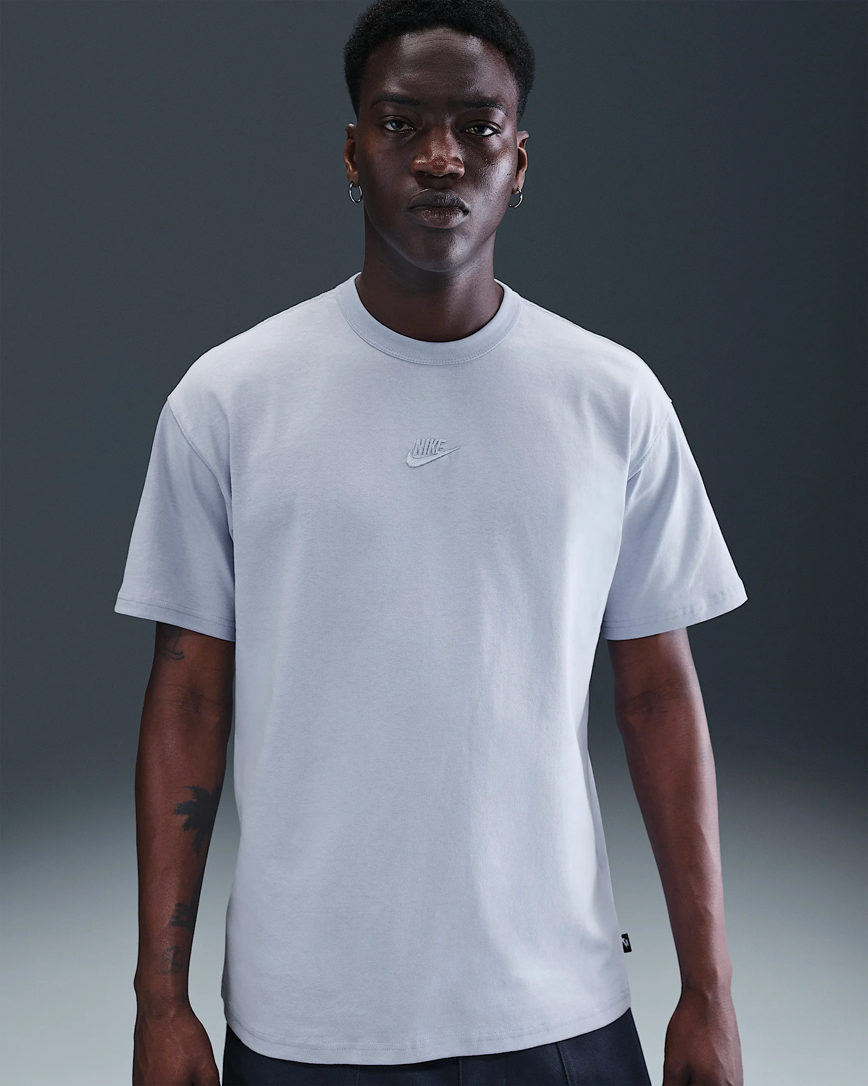Nike Sportswear Premium Essentials Men's T-Shirt - 1