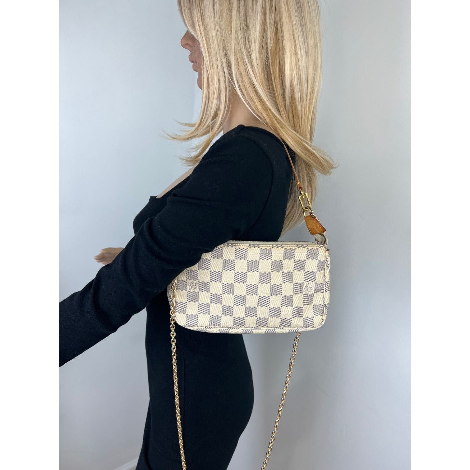 Louis Vuitton Pochette Accessories White  Damier Azur Bag - 8