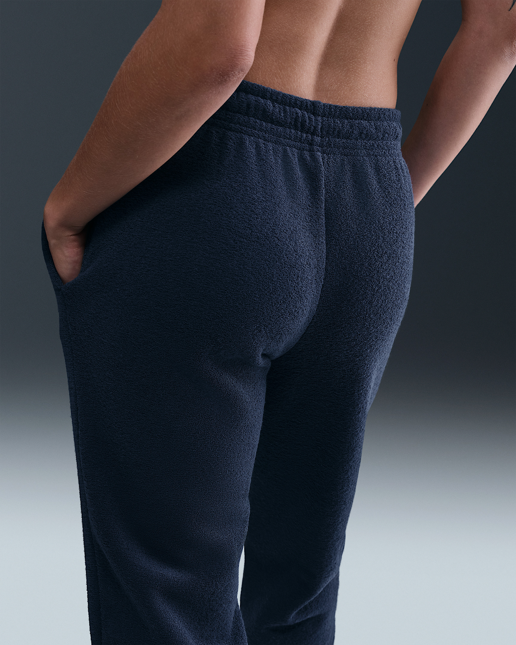 Nike Sportswear Phoenix Plush Women's Mid-Rise Cozy Fleece Pants - 3
