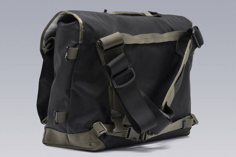 ACRONYM 3A-5 Messenger Einsatztasche Black ] | REVERSIBLE