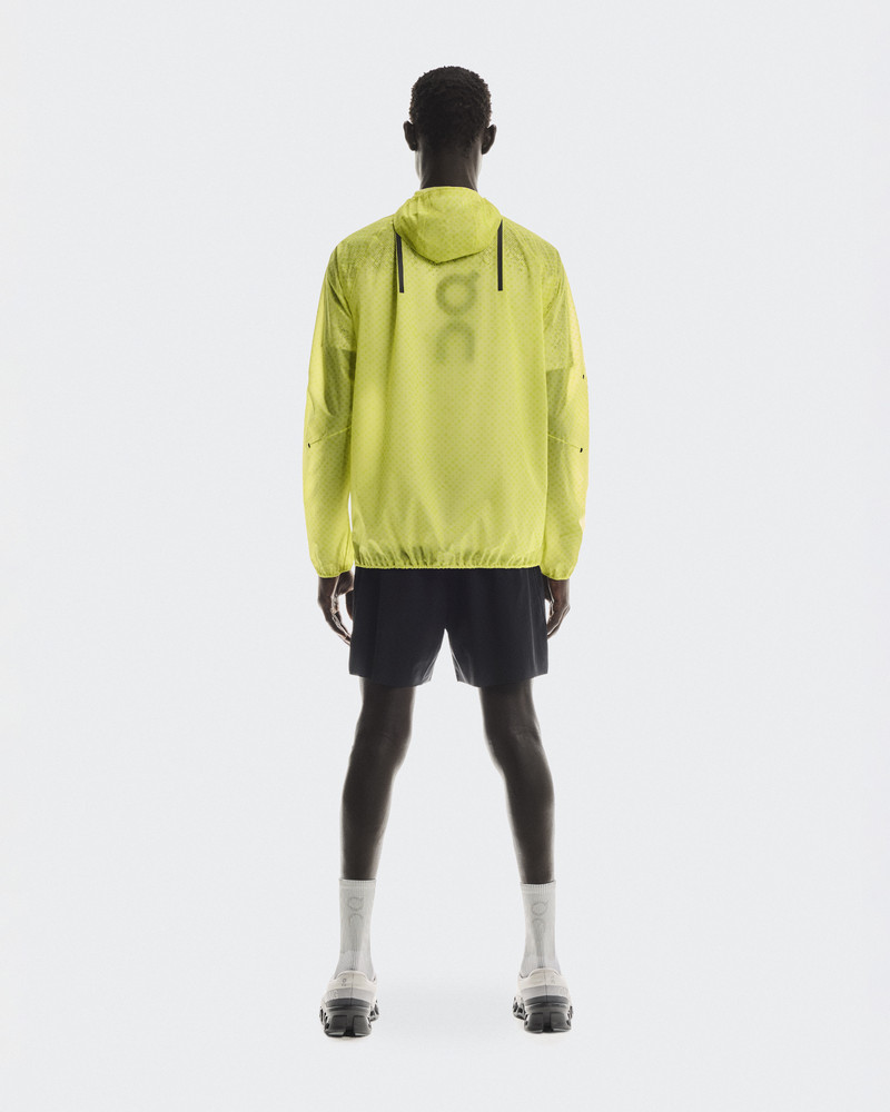 On Ultra Jacket outlook