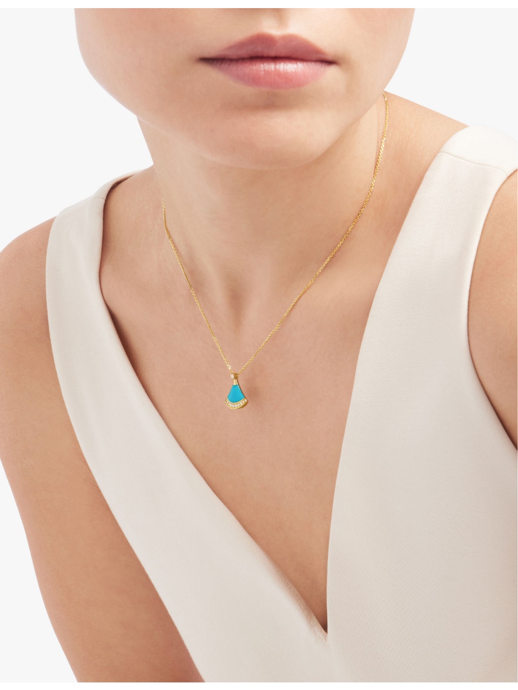Divas' Dream 18ct yellow gold, 0.13ct brilliant-cut diamond and turquoise&nbsp;pendant necklace - 2