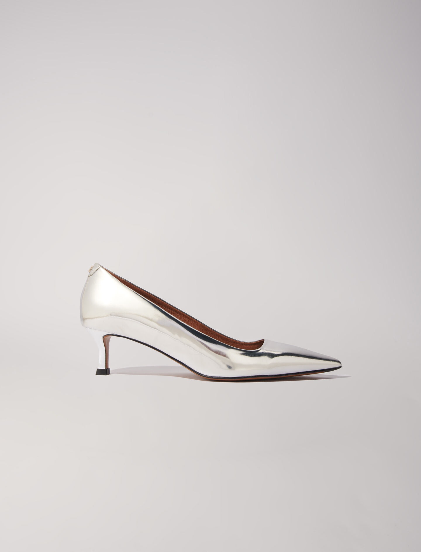 Pointed mirrored leather pumps - 1