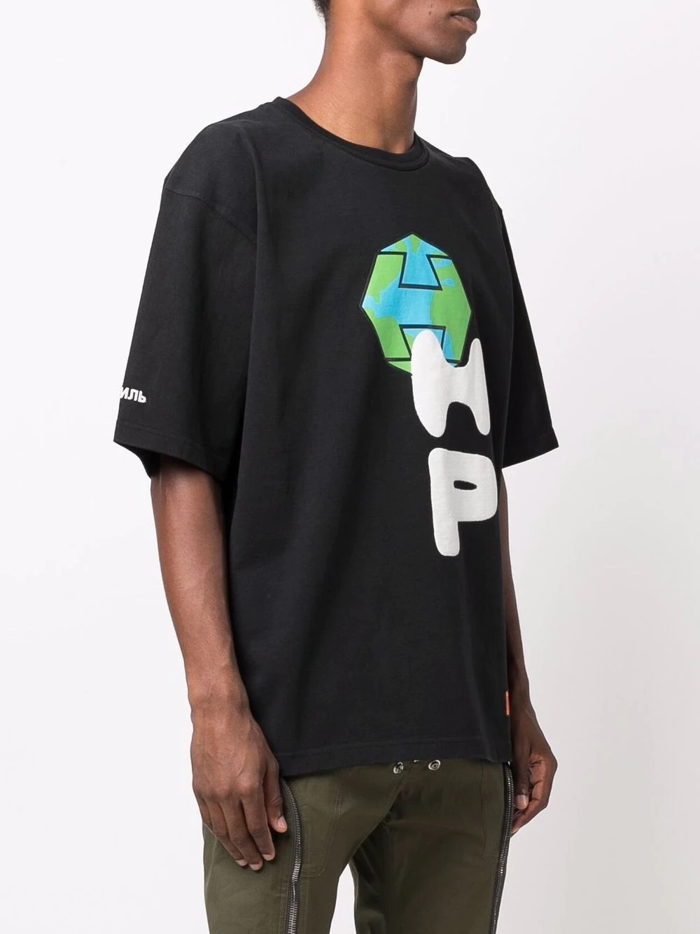 spray globe T-shirt - 3