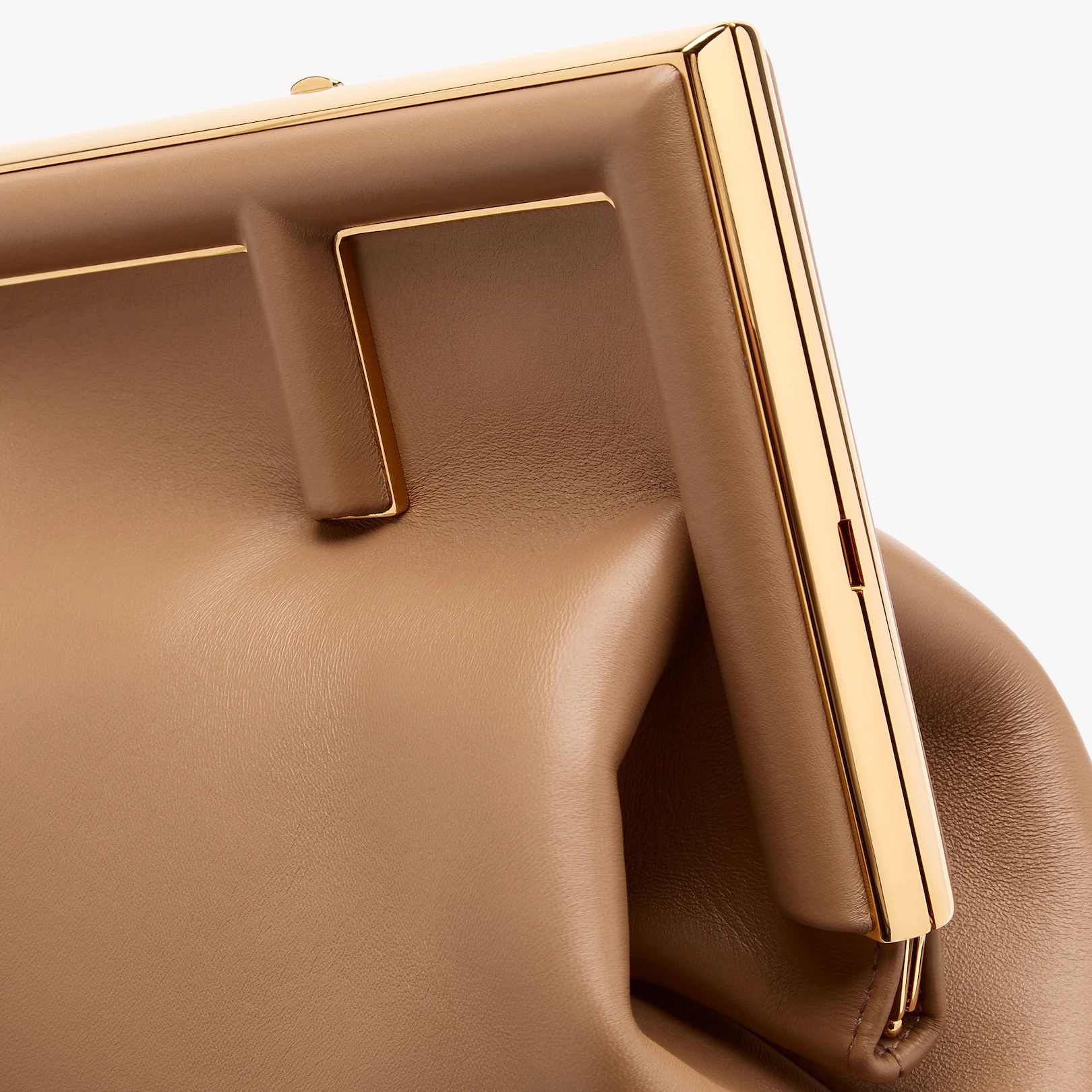 Beige leather bag - 5