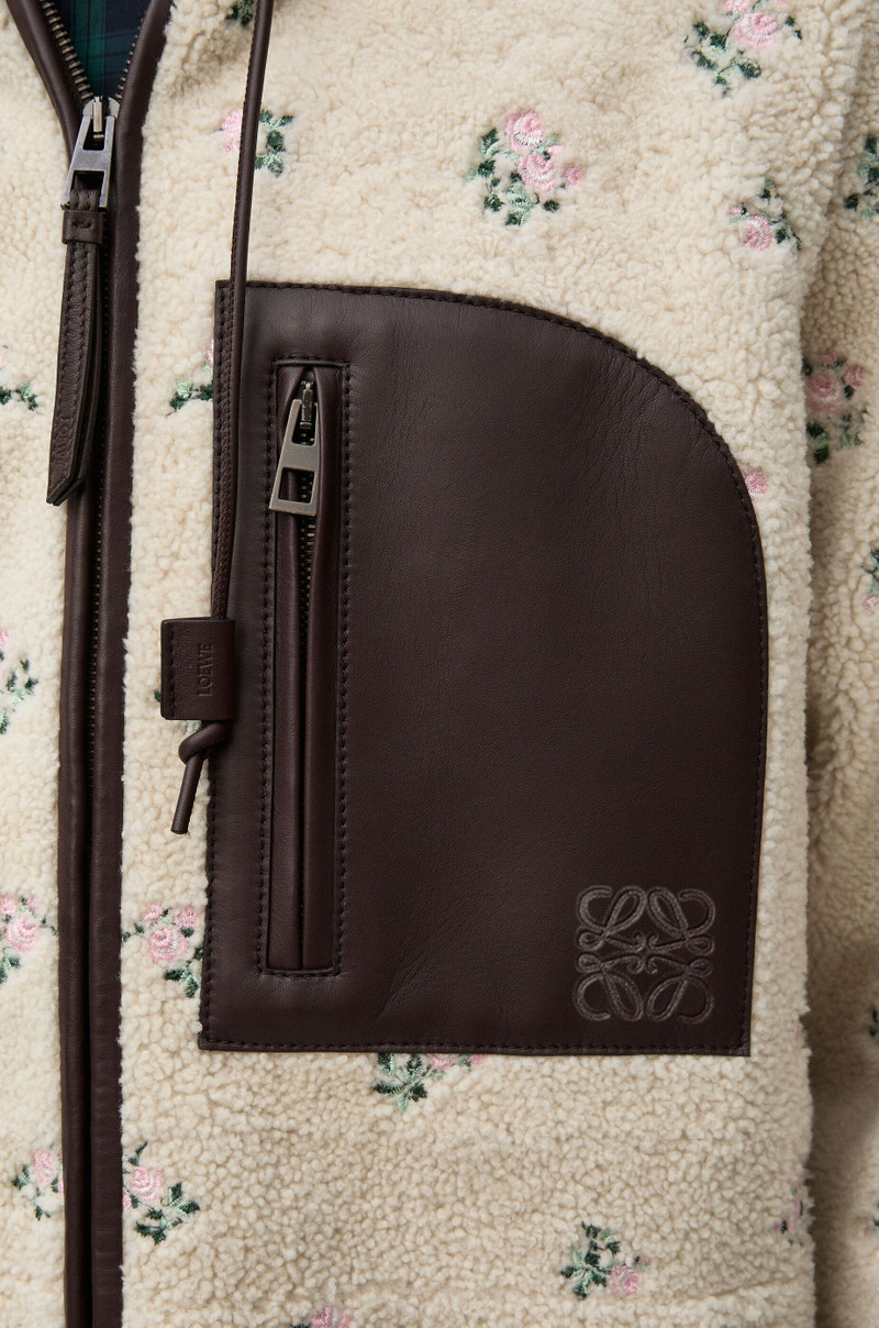 Hooded jacket in shearling 5