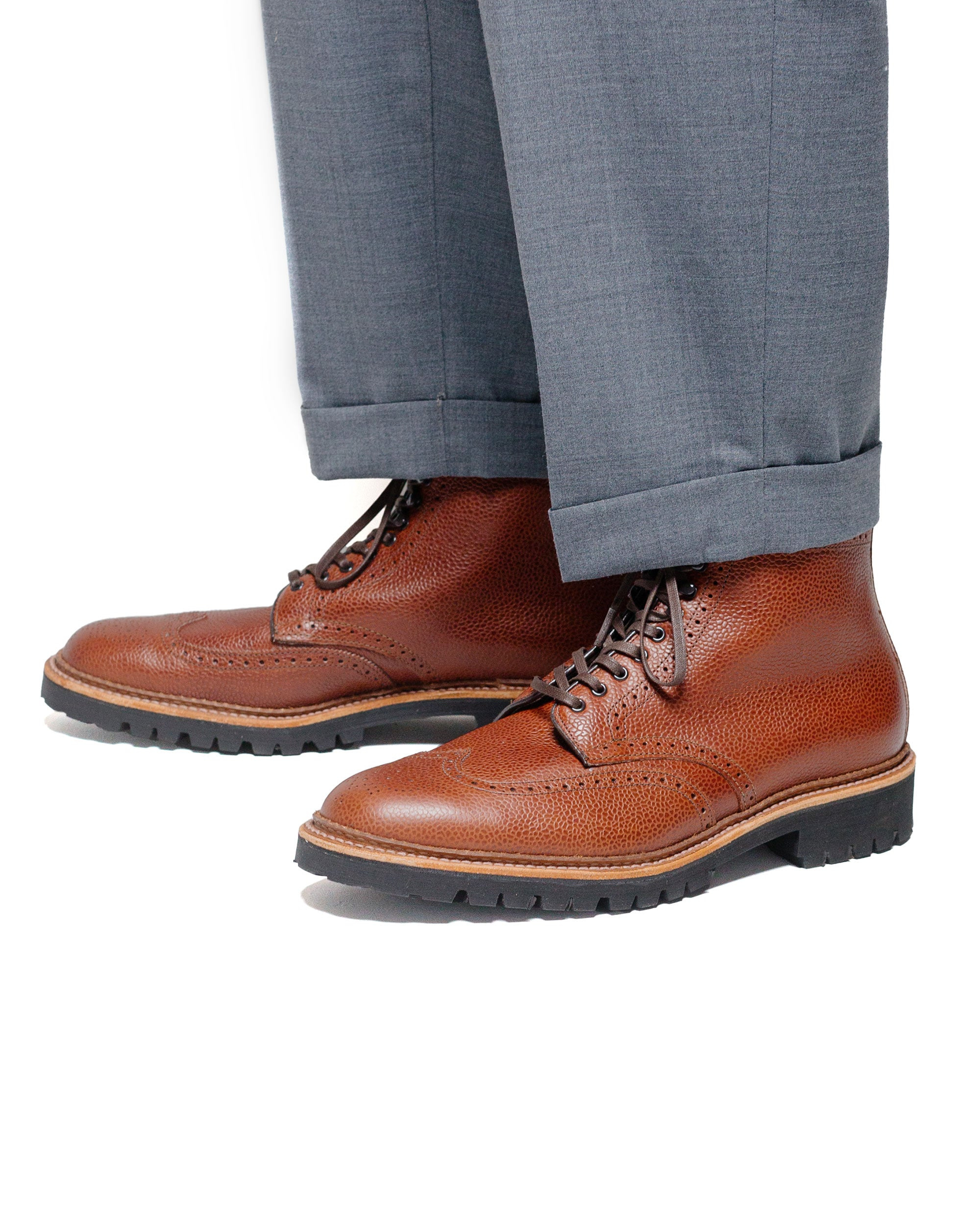 Short Wing Boot Brown Scotch Grain With Lug Sole - 6