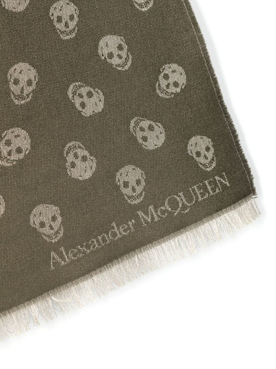 Alexander McQueen skull-jacquard fringed scarf outlook
