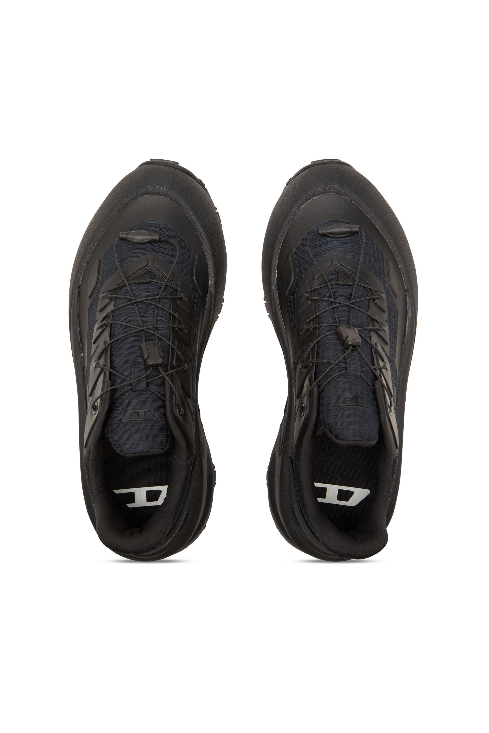 D-CAGE RUNNER - 3