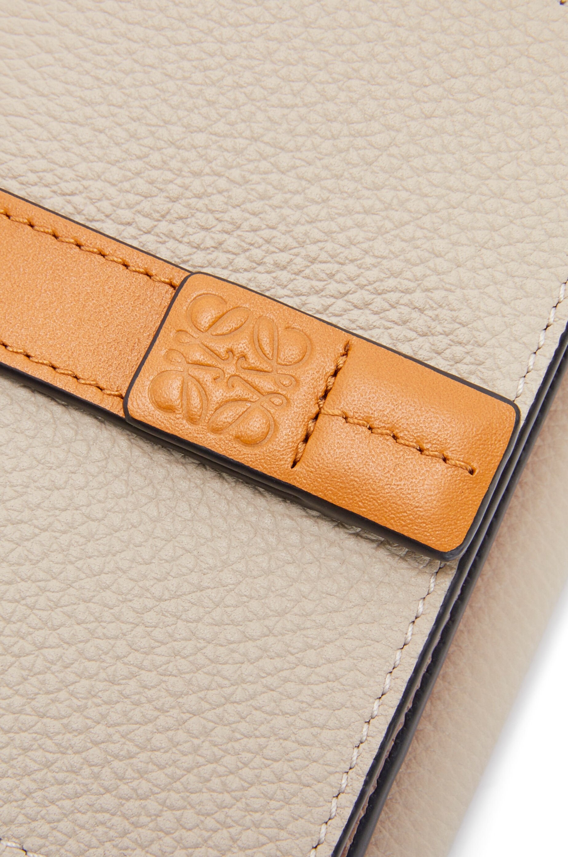 Trifold wallet in soft grained calfskin - 6