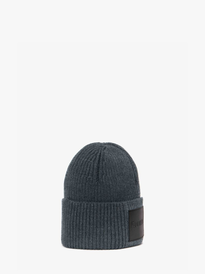 JW Anderson BEANIE WITH LOGO PATCH outlook