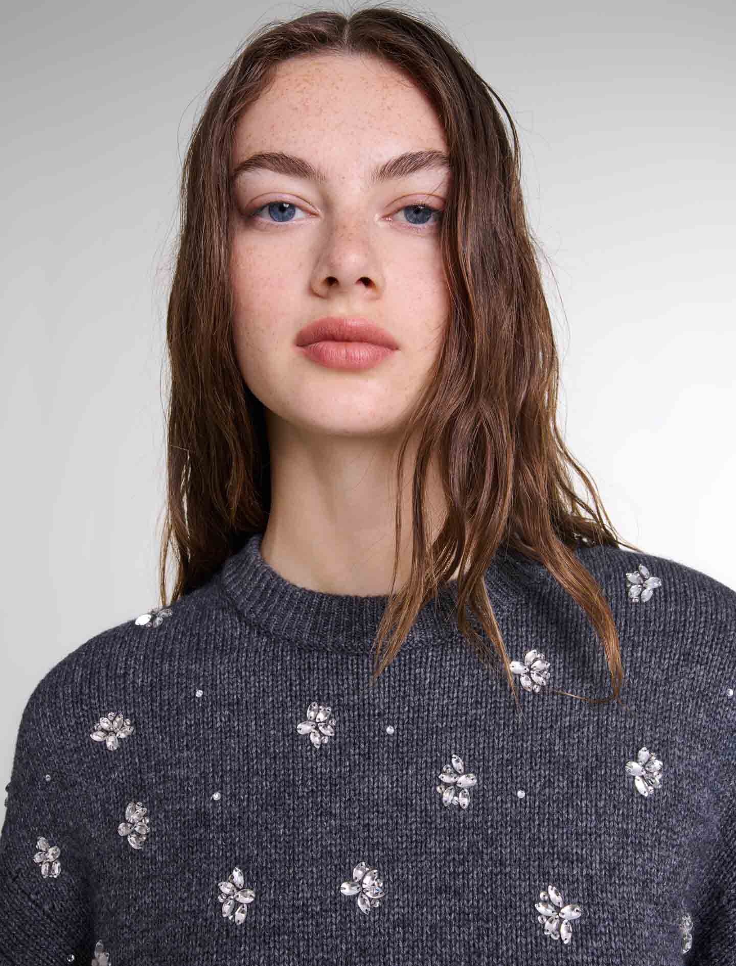 Knitted jumper with rhinestones - 6