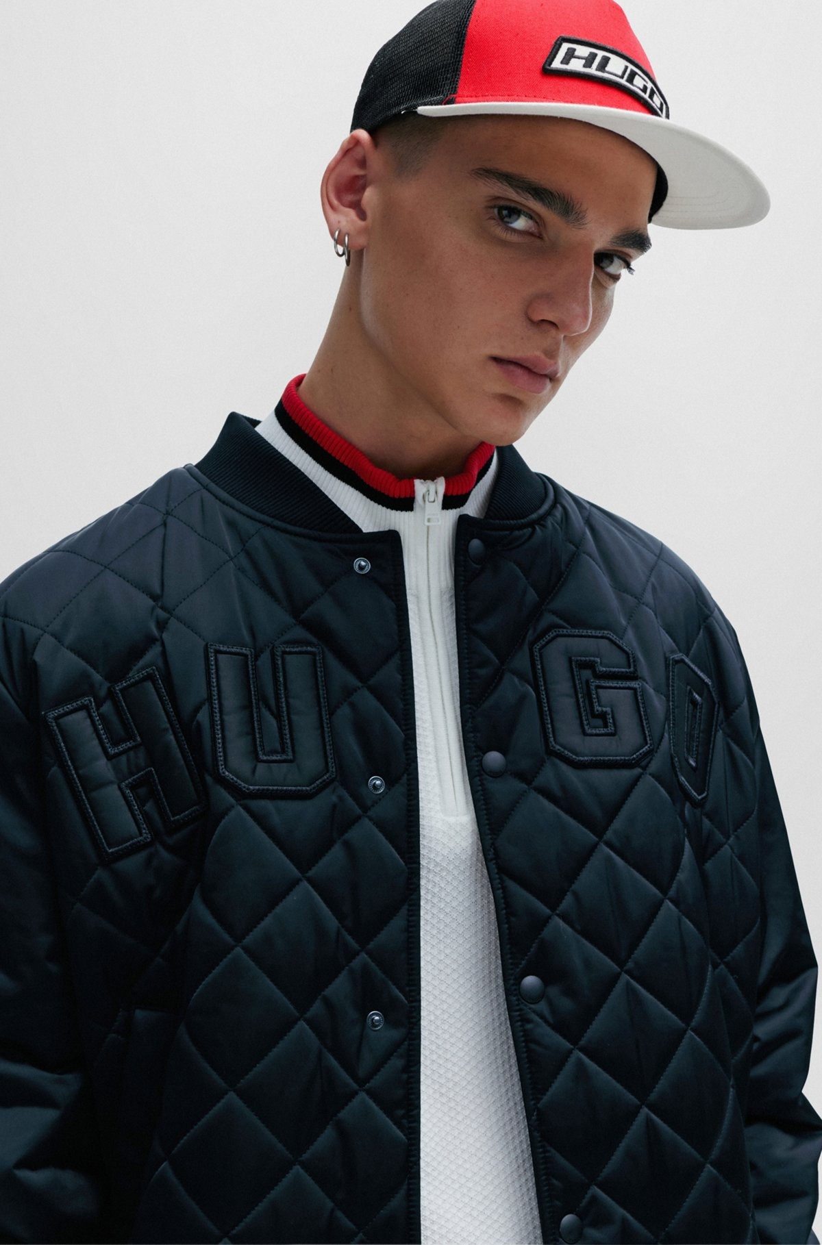 TRUCKER CAP IN COTTON TWILL WITH RACING-INSPIRED DETAILS - 4