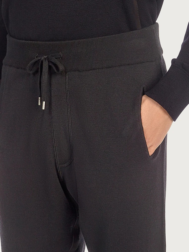 SPORTY TROUSERS WITH NUBUCK DETAILS 7