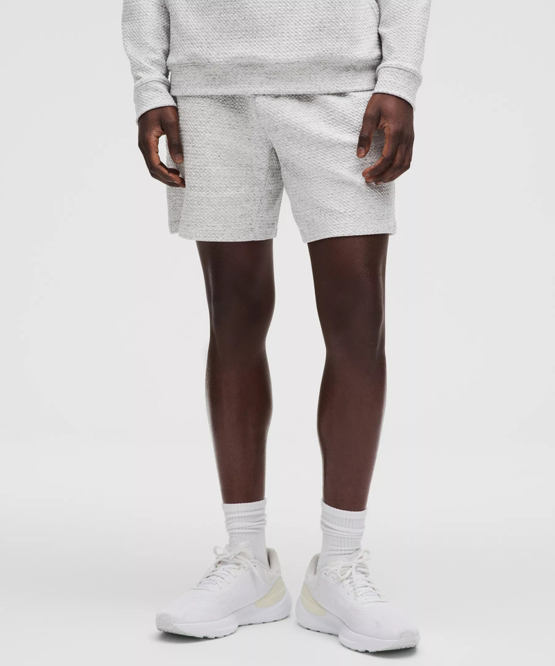 Textured Double-Knit Cotton Short 7" 1