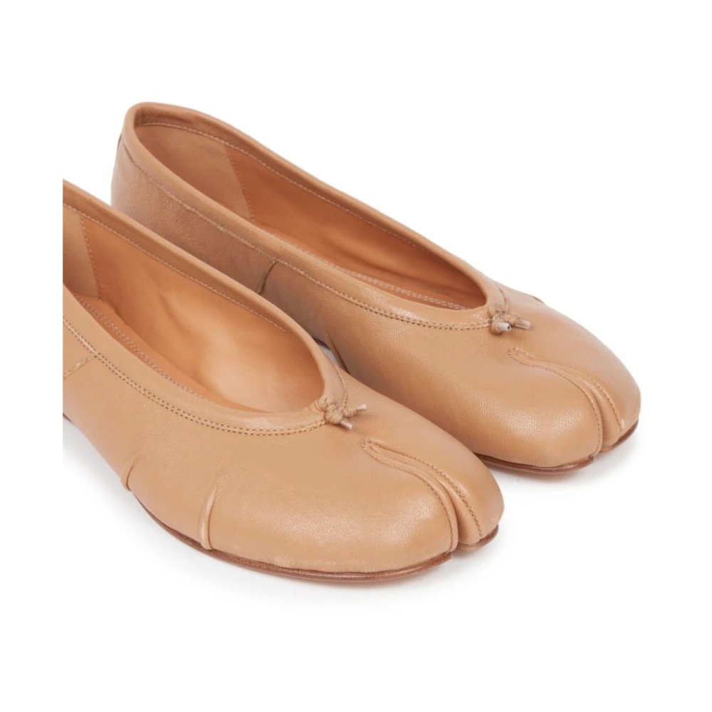 BEIGE FLAT SHOES WITH TABI TIP - 5