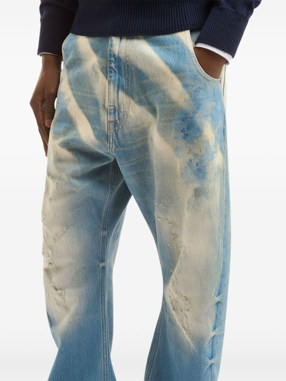 DISTRESSED-EFFECT JEANS - 4