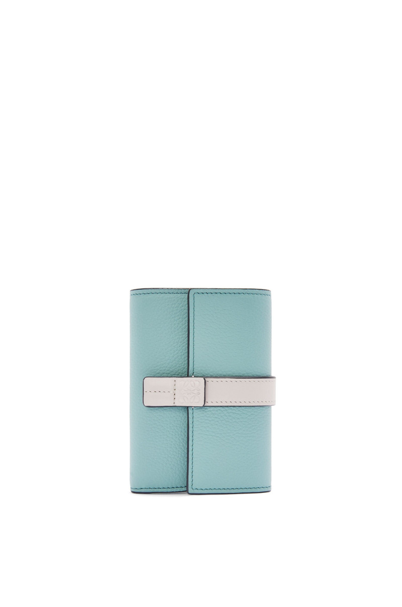 Small vertical wallet in soft grained calfskin 1