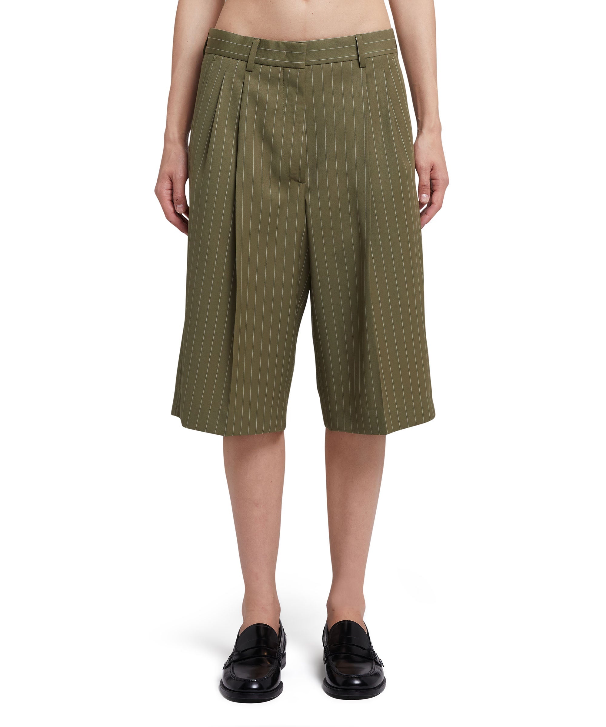 Fresh wool pinstripe pleated Bermudas - 2