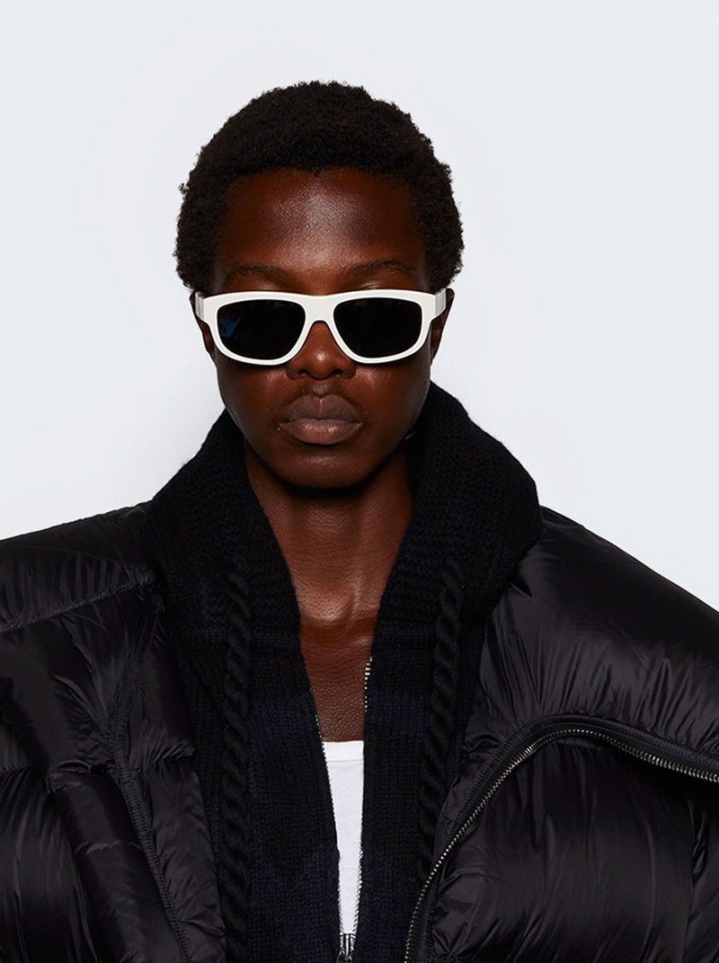 FENDI Diagonal Sunglasses White And Smoke Mirror outlook