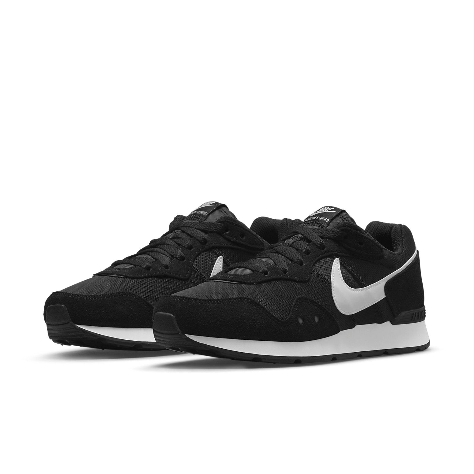 (WMNS) Nike Venture Runner Wide 'Black White' DM8454-001 - 3