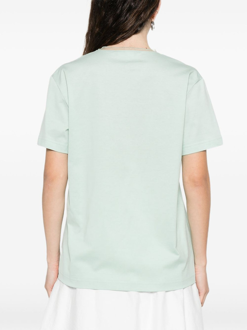 V-neck T-shirt 4