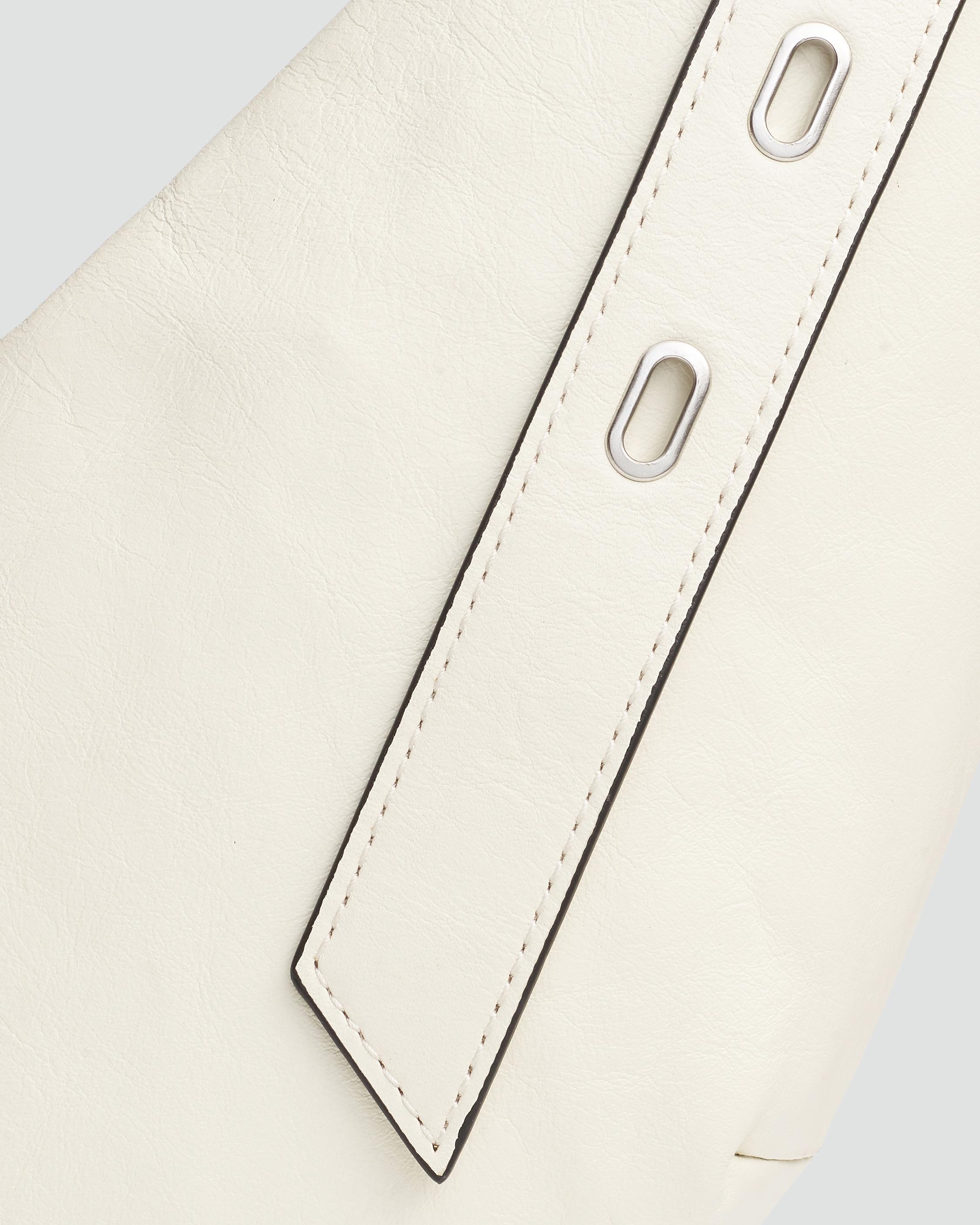 Petra Sling - Leather
Small Crossbody Bag - 4