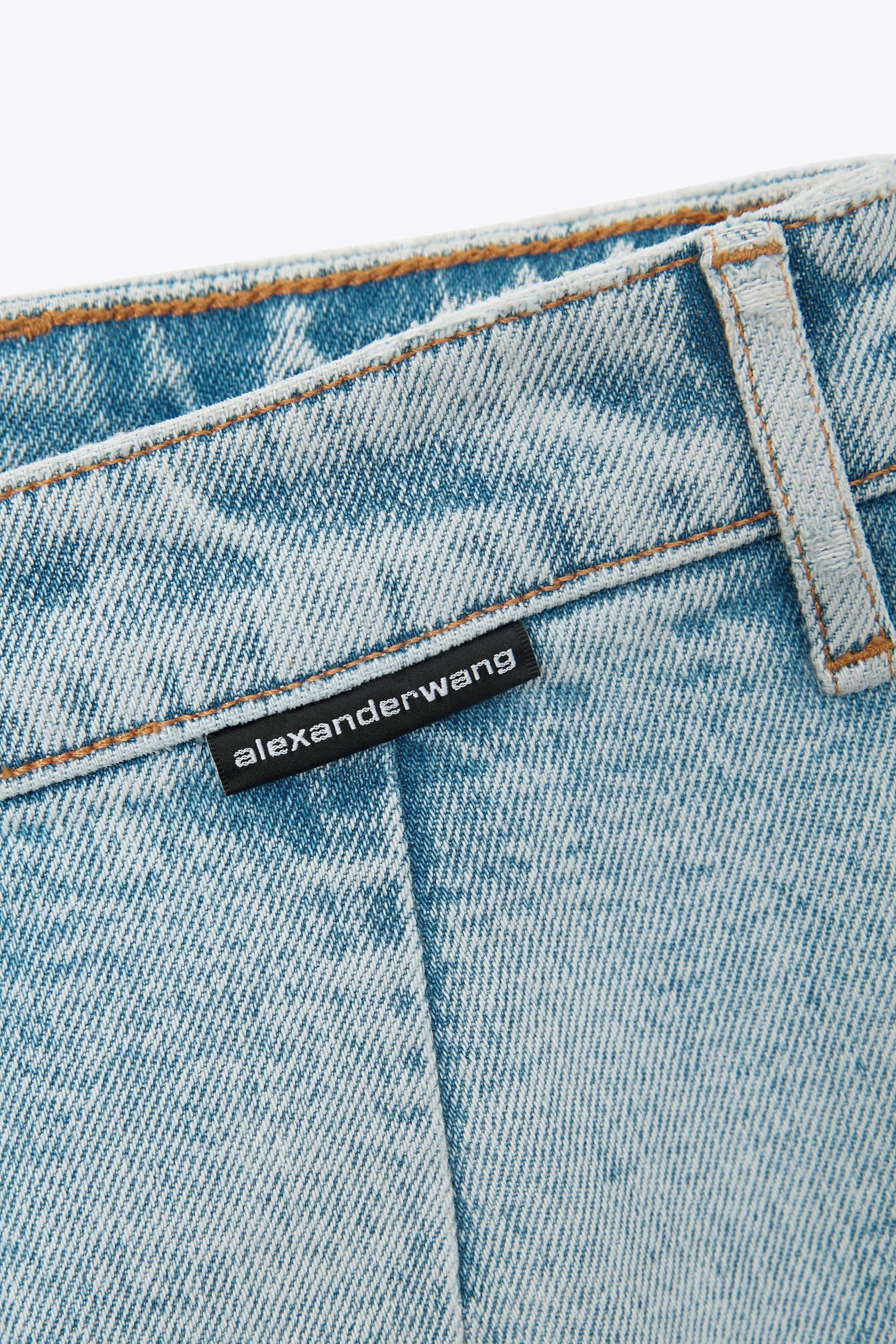 STOVEPIPE JEAN IN PEBBLE BLEACH DENIM - 6