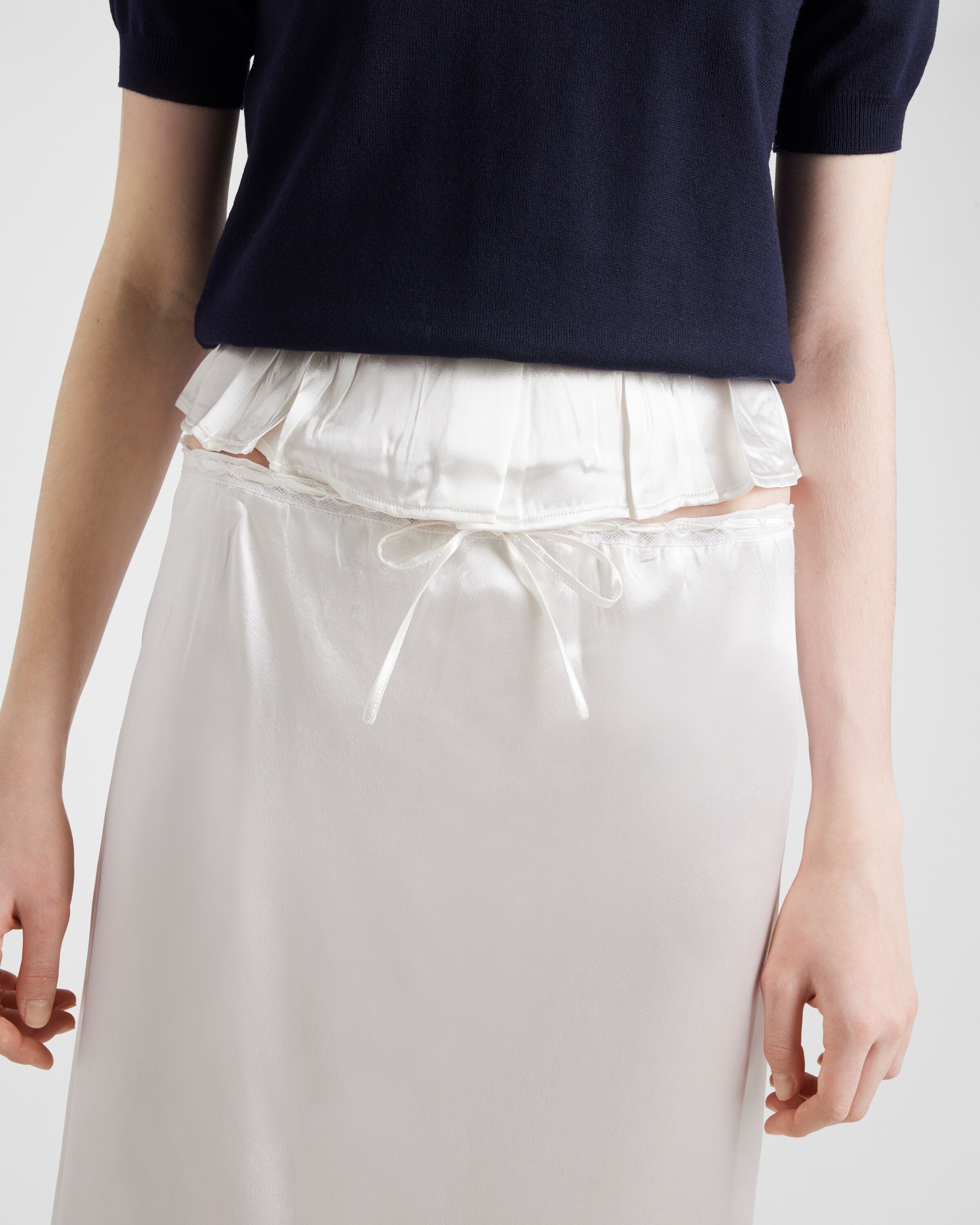 Embroidered satin skirt - 3