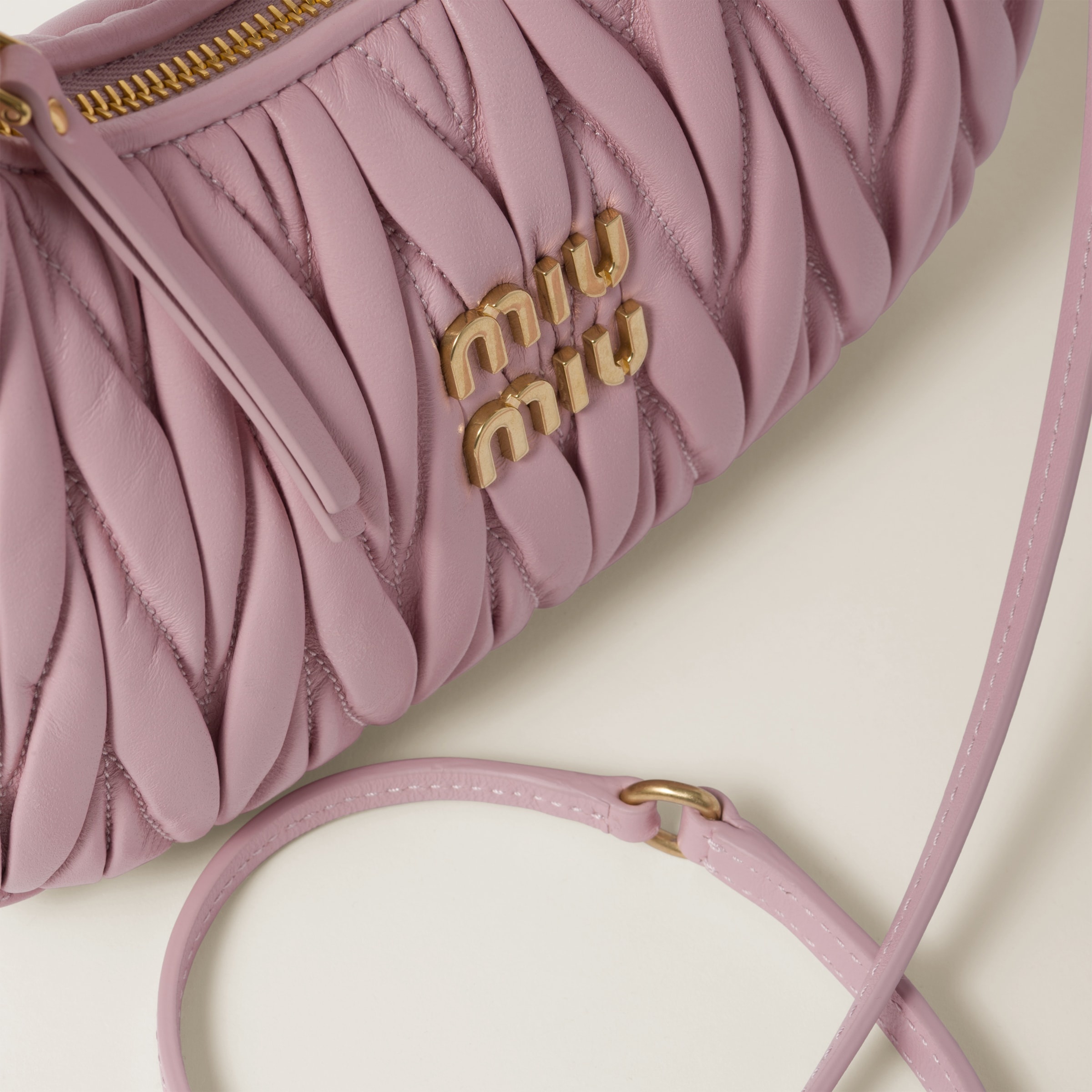 ハンドバッグ Miu Miu Powder Pink Nappa Leather Wander Handbag Powder Pink Wander Matelassé Nappa Leather Hobo Bag | Miu Miu