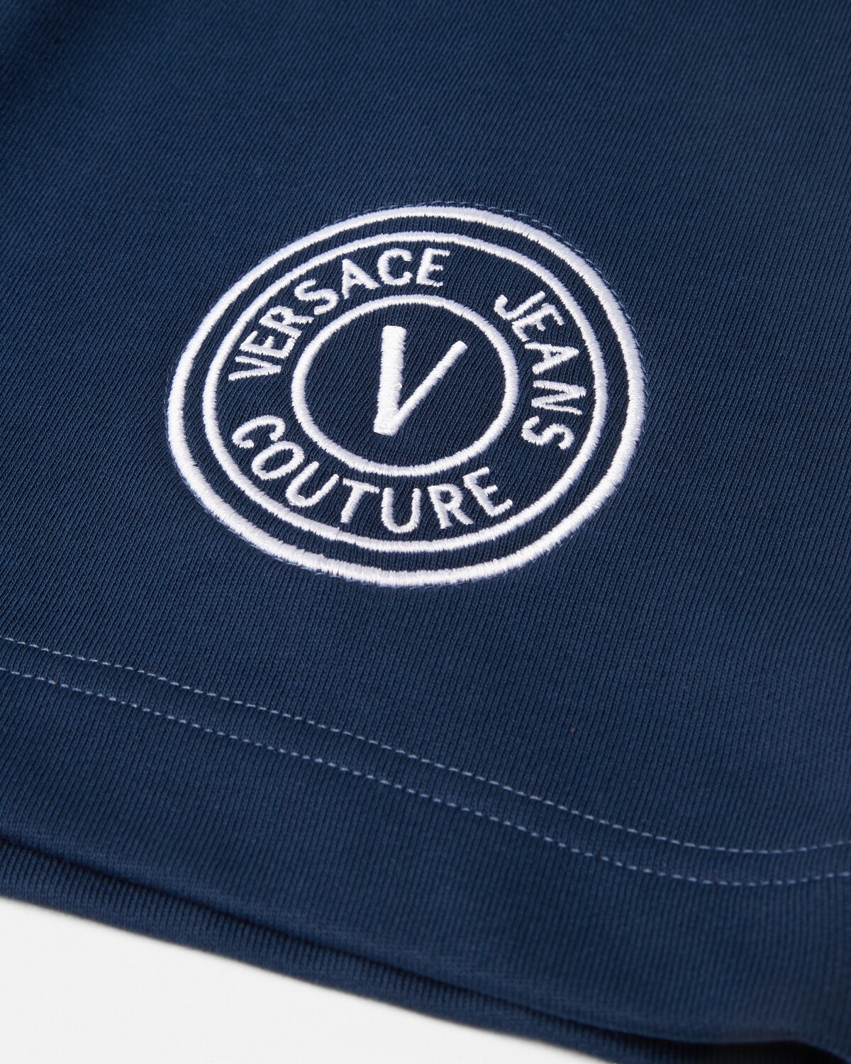 V-Emblem Sweat Shorts - 4