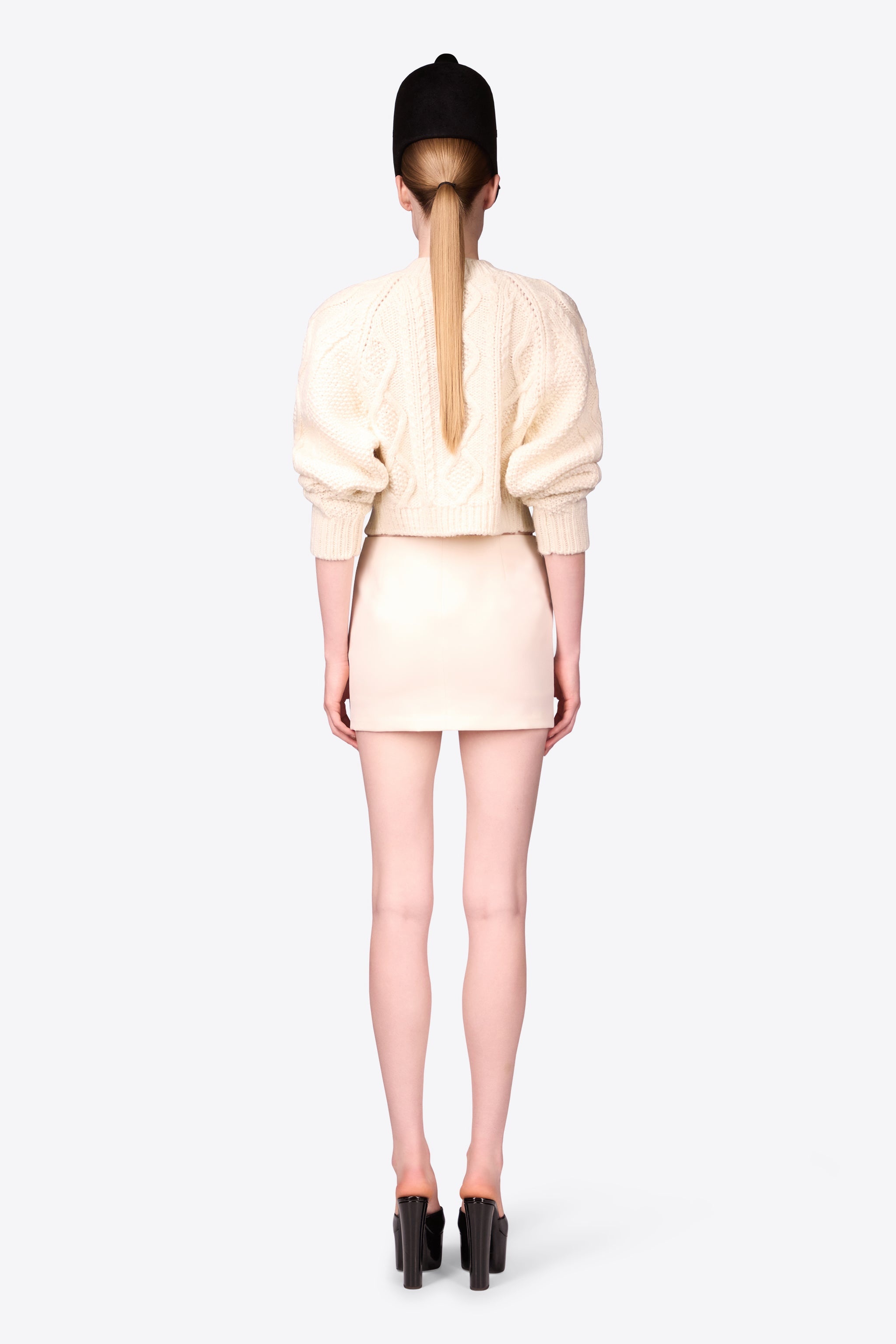 CRYSTAL BROOCH CROPPED CARDIGAN - 5