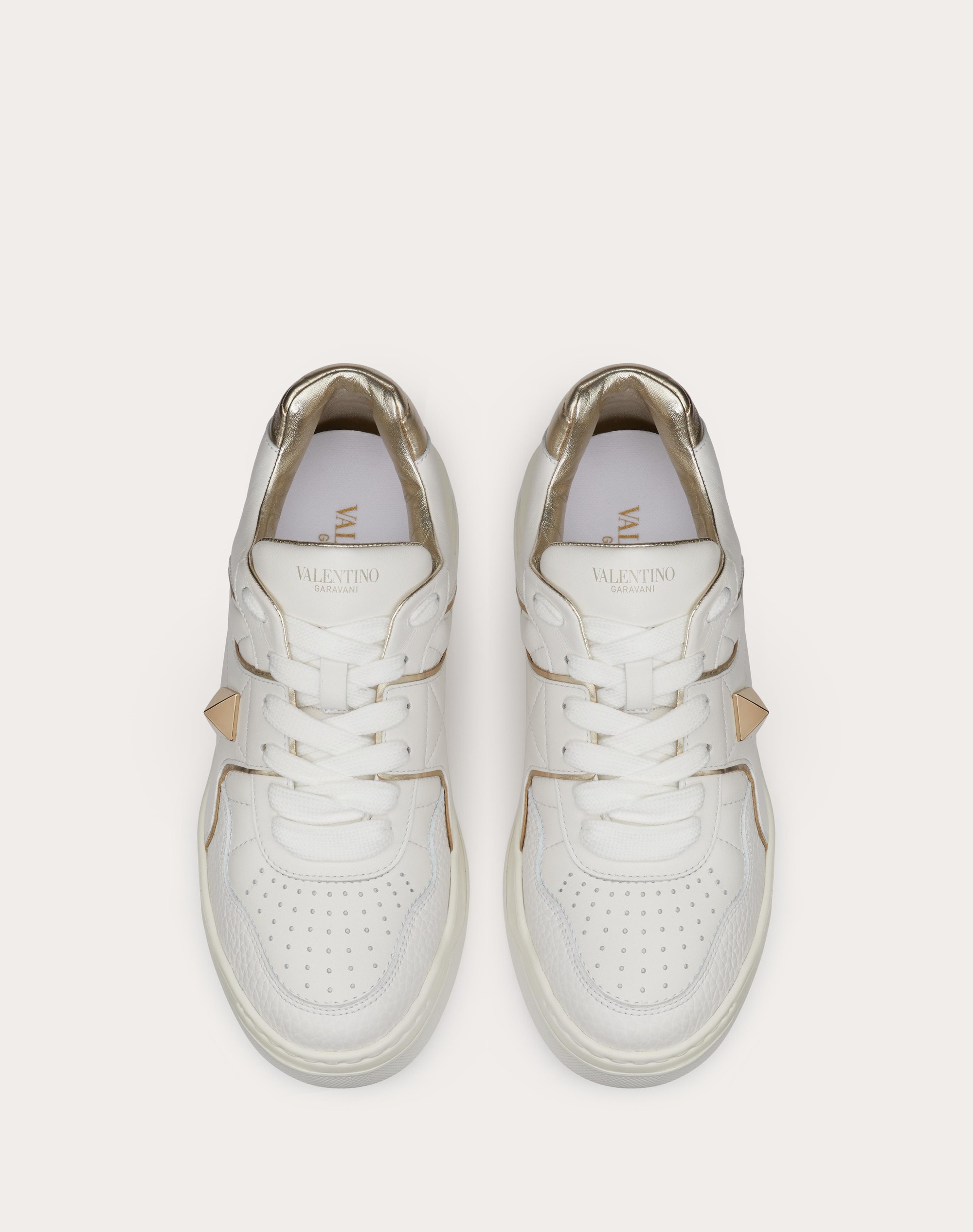 ONE STUD LOW-TOP CALFSKIN SNEAKER - 4