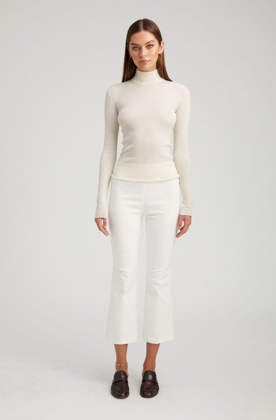 WHITE CORDUROY CROP FLARE PANTS - 2