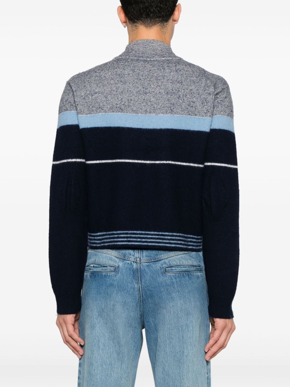 Pilling sweater - 4