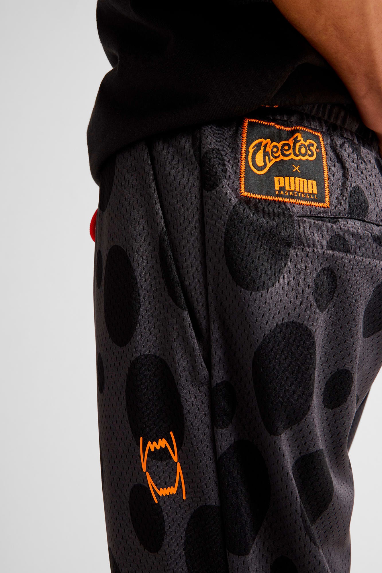 PUMA PUMA HOOPS x CHEETOS® Men's Pants | REVERSIBLE