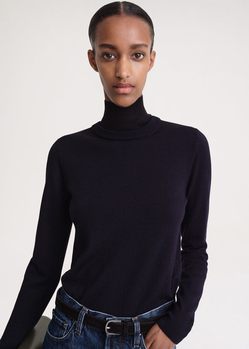 Two-tone turtleneck knit navy 5