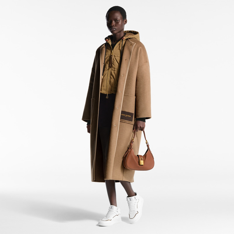 Louis Vuitton LV Stadium Mid Top Sneaker outlook