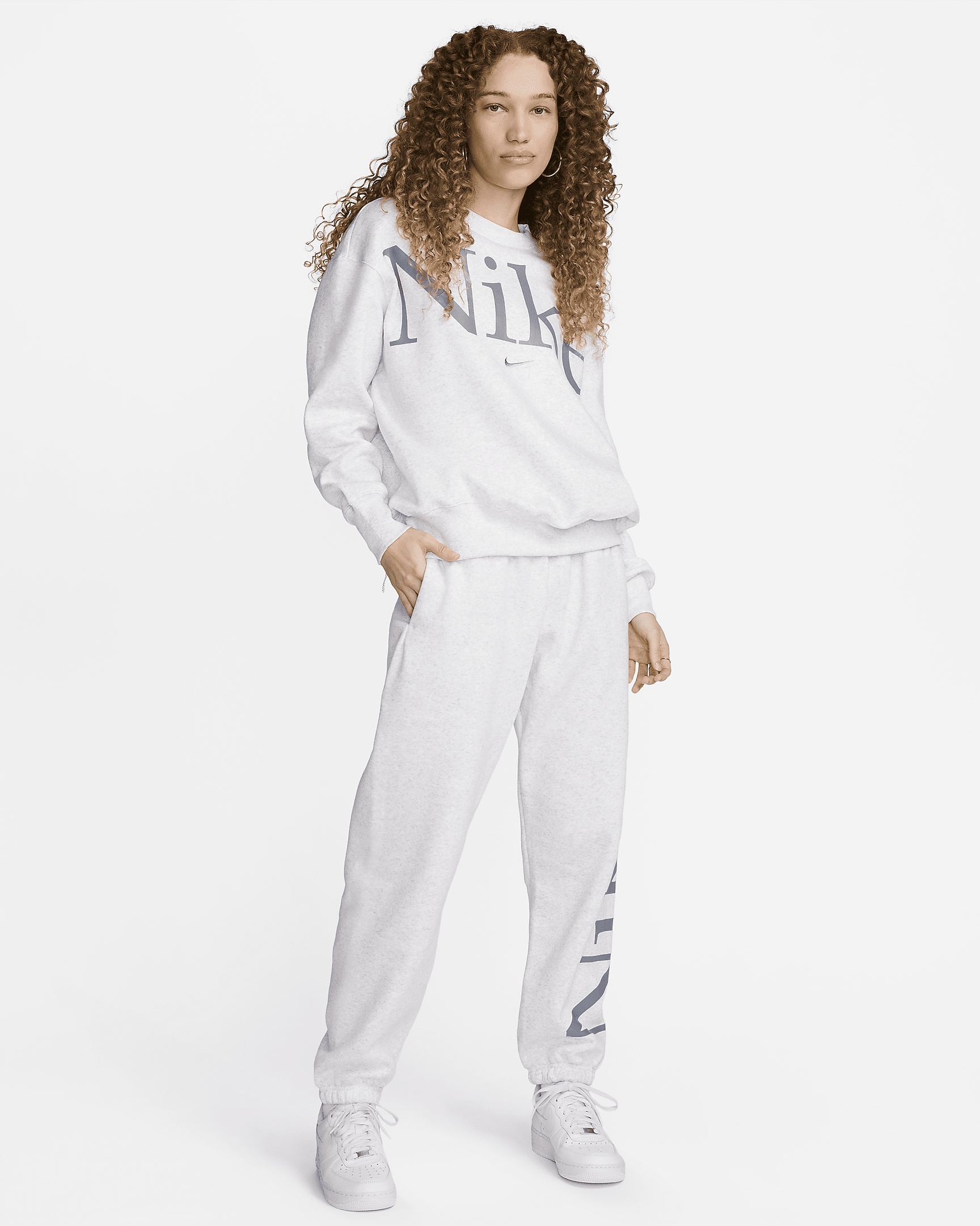 Women's Nike Sportswear Phoenix Fleece Oversized Crew-Neck Logo Sweatshirt - 7
