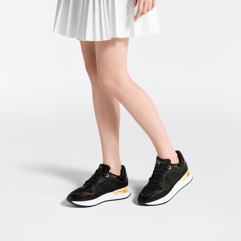 Neo Run Away Sneaker 8