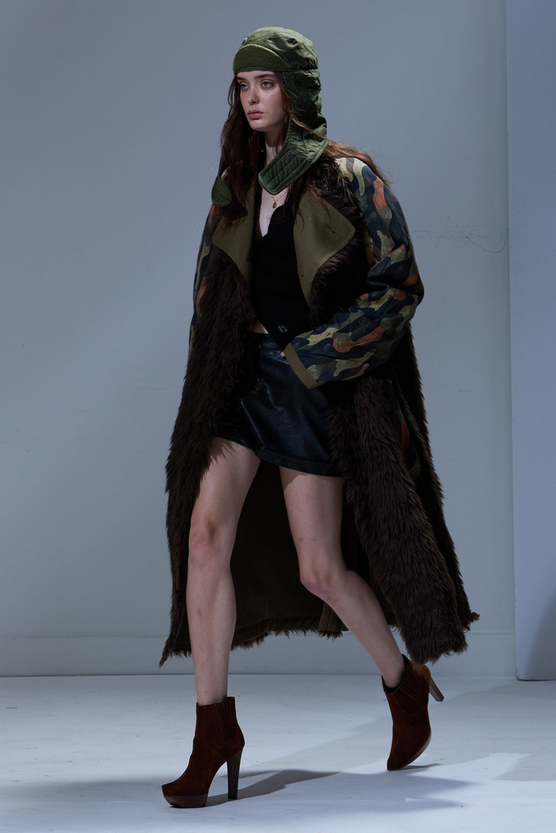 R13 REVERSIBLE TRENCH LINER outlook