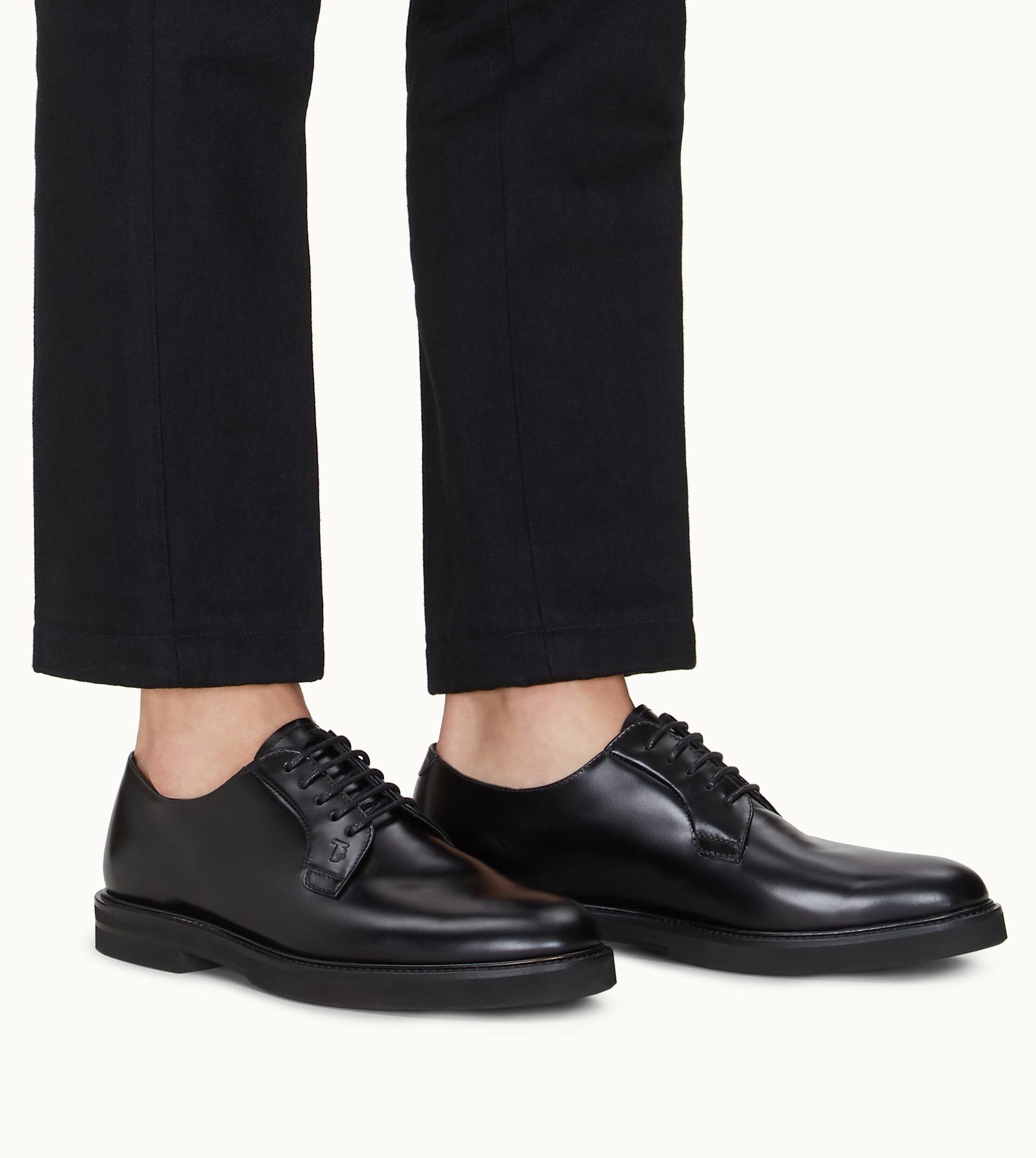 LACE-UPS IN LEATHER - BLACK - 2