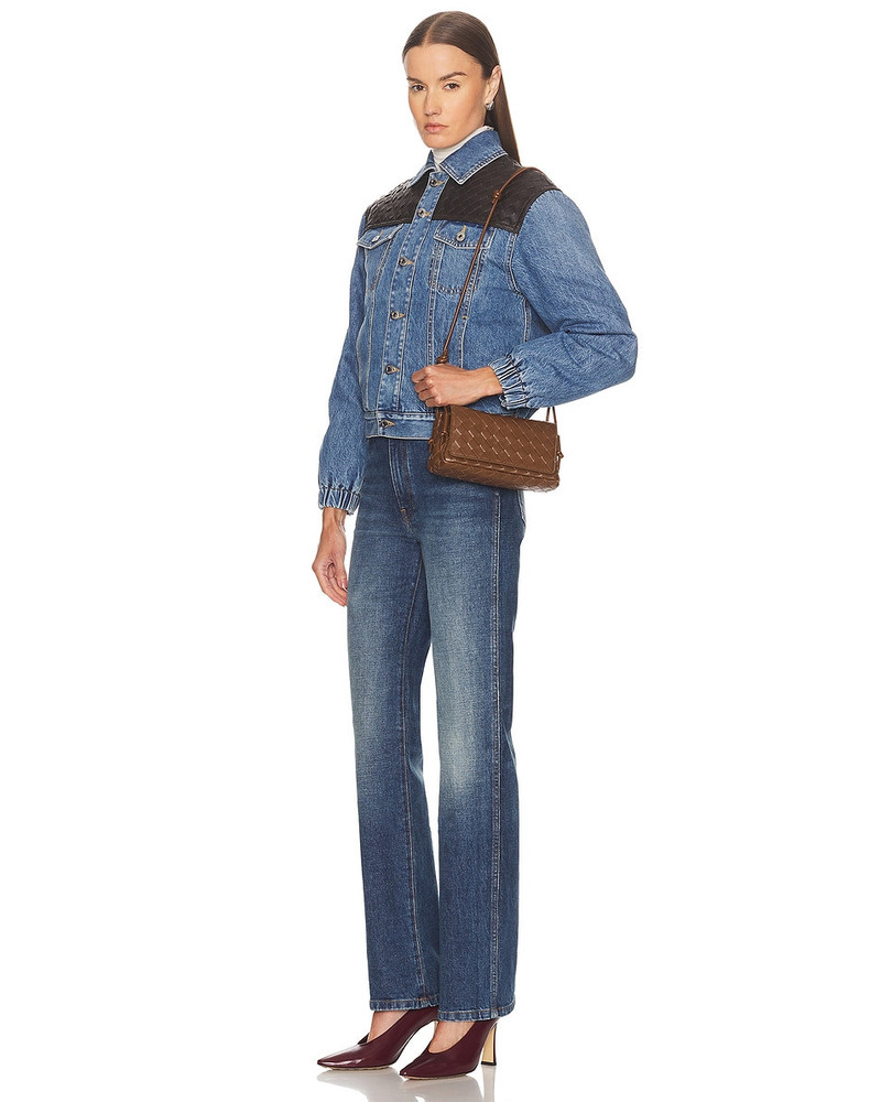 Bottega Veneta Discoteca Pouch outlook