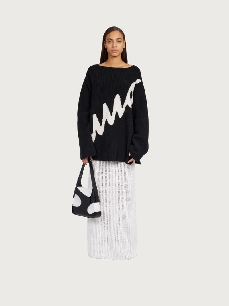 FERRAGAMO SHOULDER BAG WITH CUT-OUT DETAILING (M) outlook