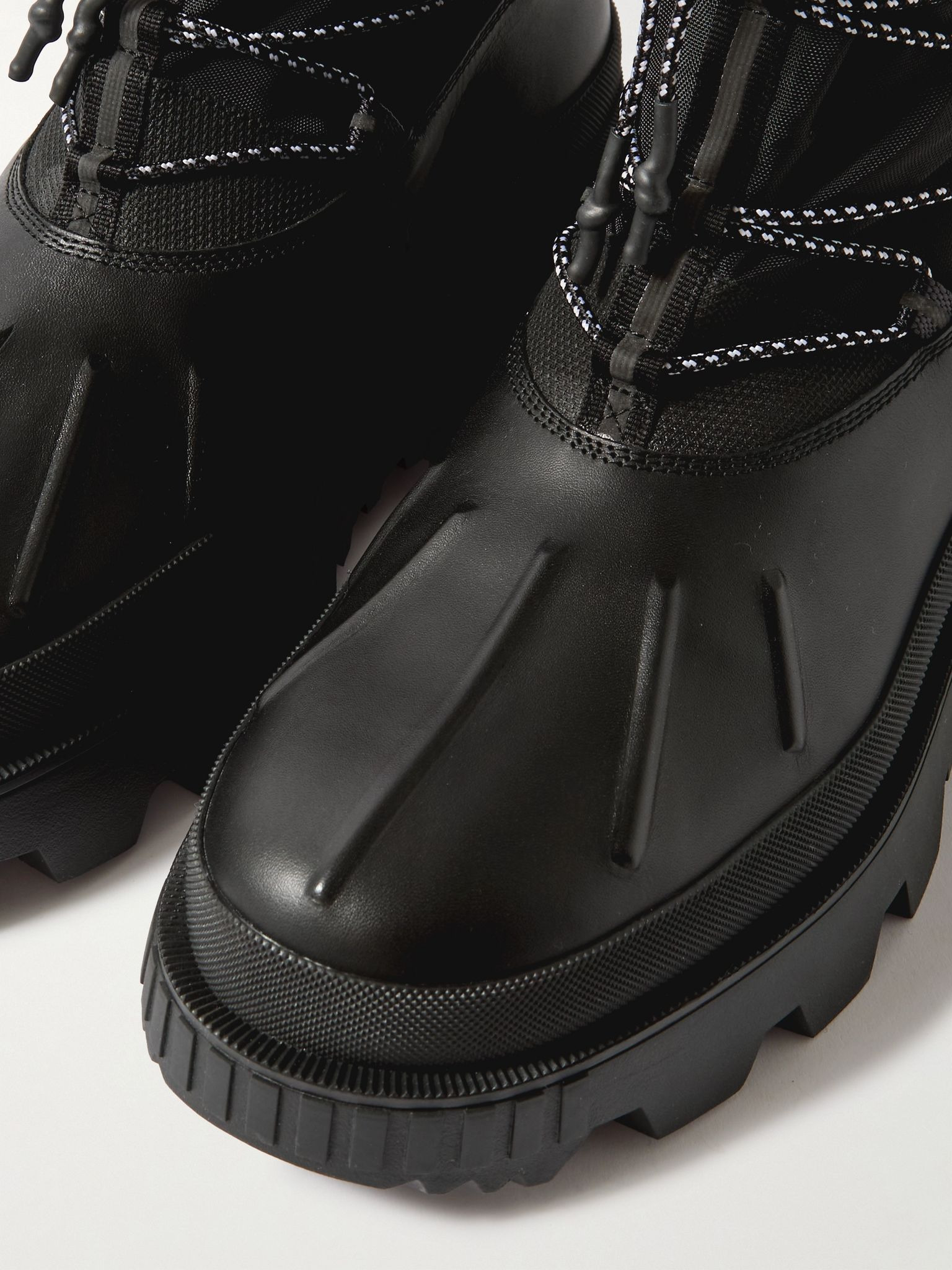 Mallard Nylon and Leather Boots Black - 6