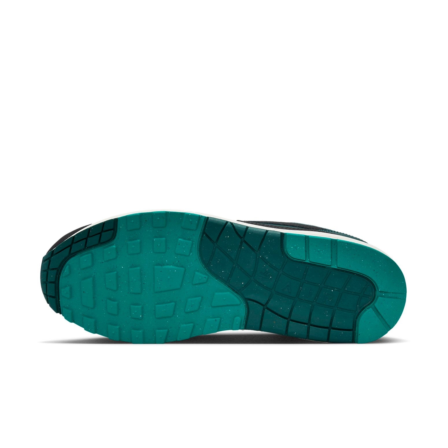 Nike Air Max 1 x LeBron James 'Liverpool' FB8914-100 - 6
