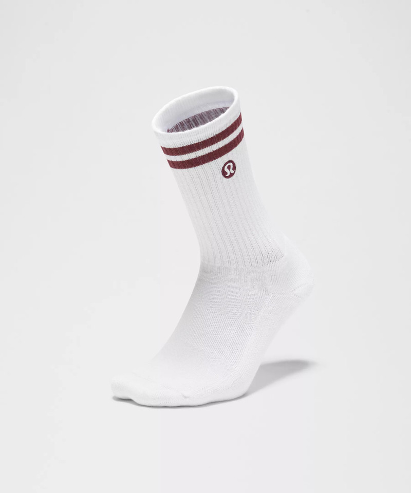 Unisex Daily Essential Crew Socks *Stripe 3