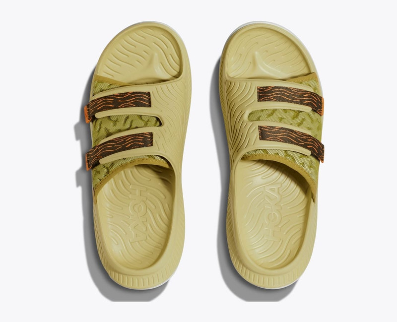 HOKA All Gender Ora Luxe outlook