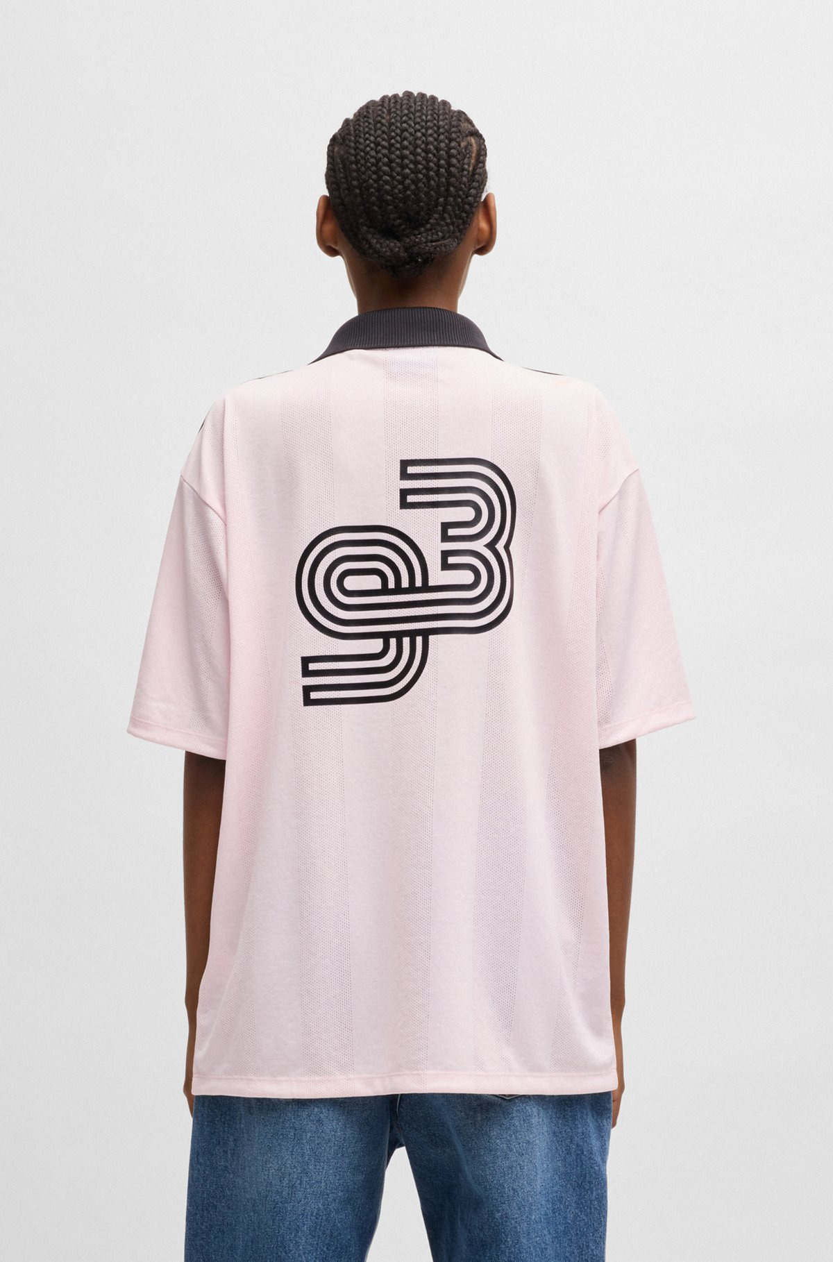 FOOTBALL-INSPIRED MESH T-SHIRT WITH HAPPY HUGO LOGO - 4