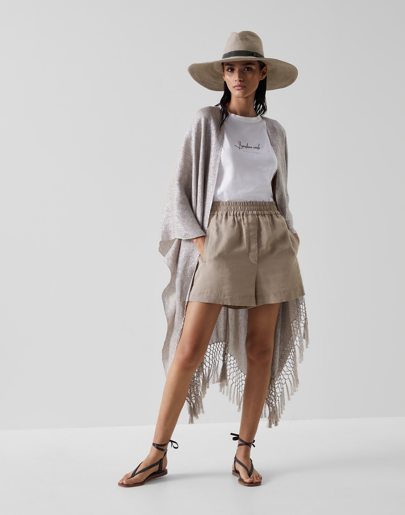 Sparkling linen poncho with macramé fringe - 5